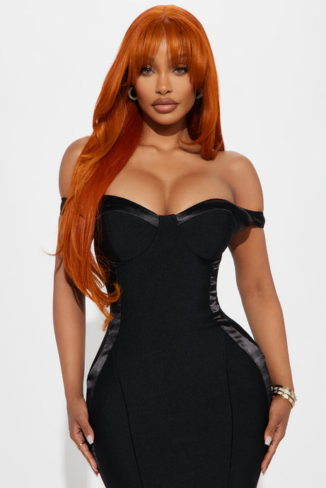 Magnetic off shoulder