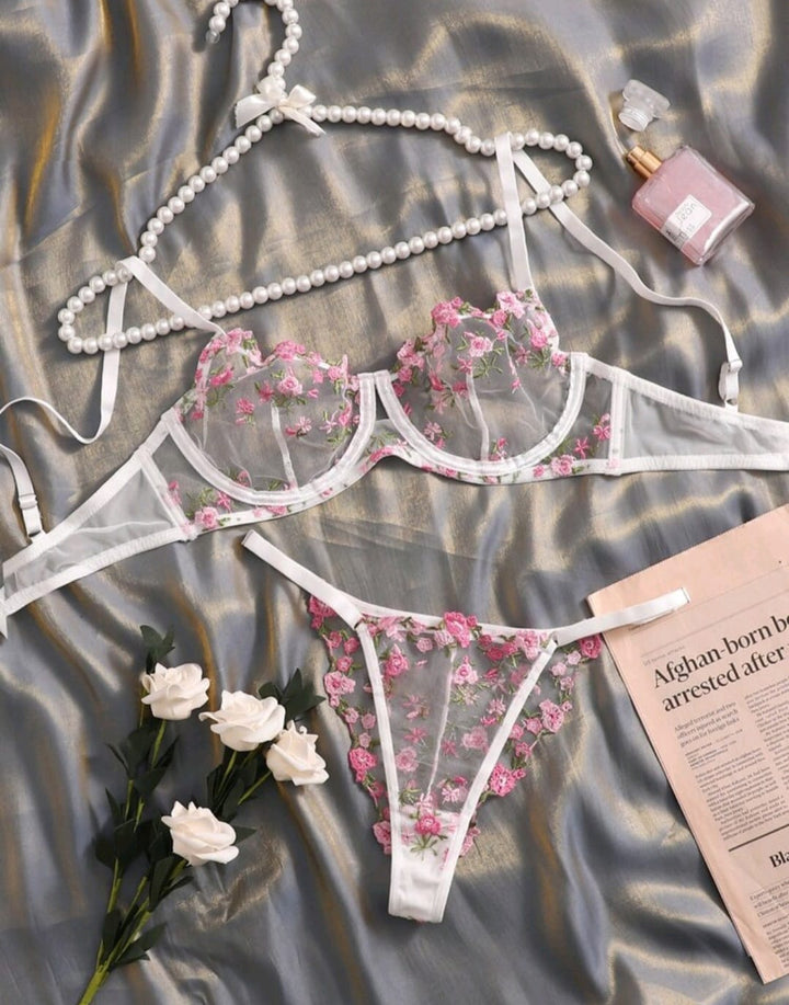 LINGERIE 19