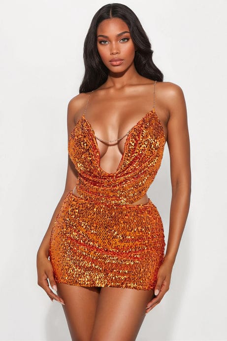 STEAL THE SPOTLIGHT (ORANGE)