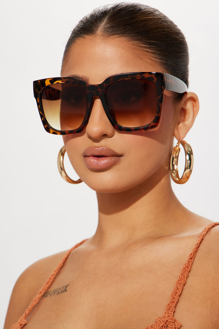 Casual Days Sunglasses - Tortoise